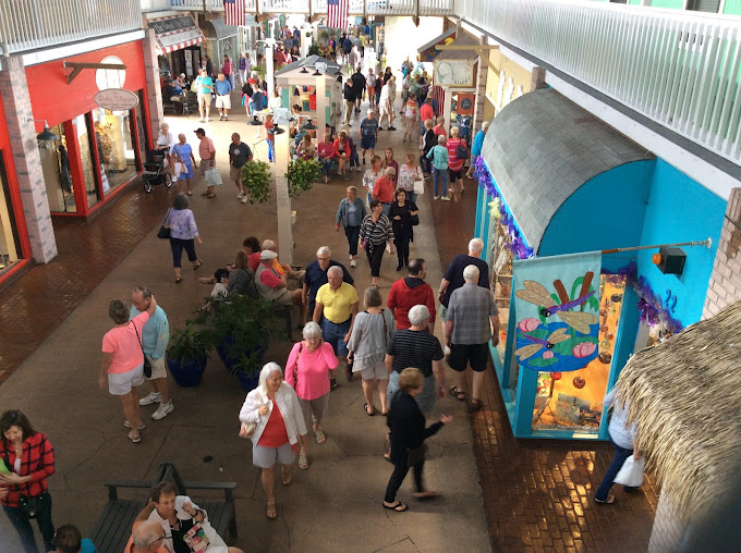 Shopping and Entertainment | Fisherman’s Village Waterfront